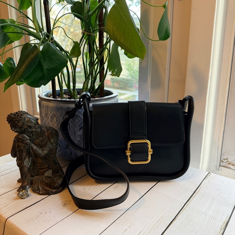 Miztique | Black Crossbody Bag with Gold Buckle